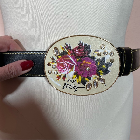 Betsey Johnson Vintage Y2K Western Black Leather Oversized Floral Belt med 31-35 main image 13